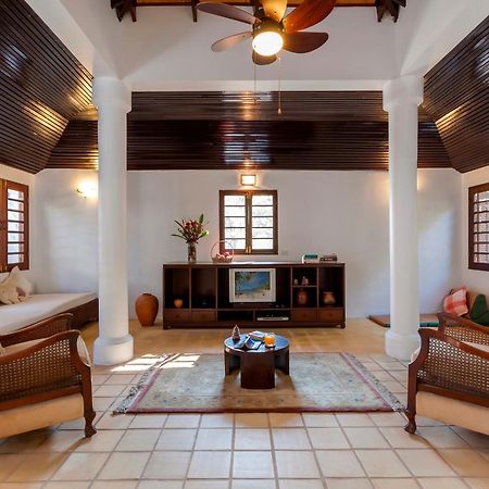 Baan Khunying - Secluded Phuket Beachfront Villa Rawai Kültér fotó